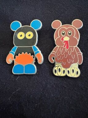 Disney Trading Pins - Mickey Vinylmation Turkey & Mickey Vinylmation Urban Robot